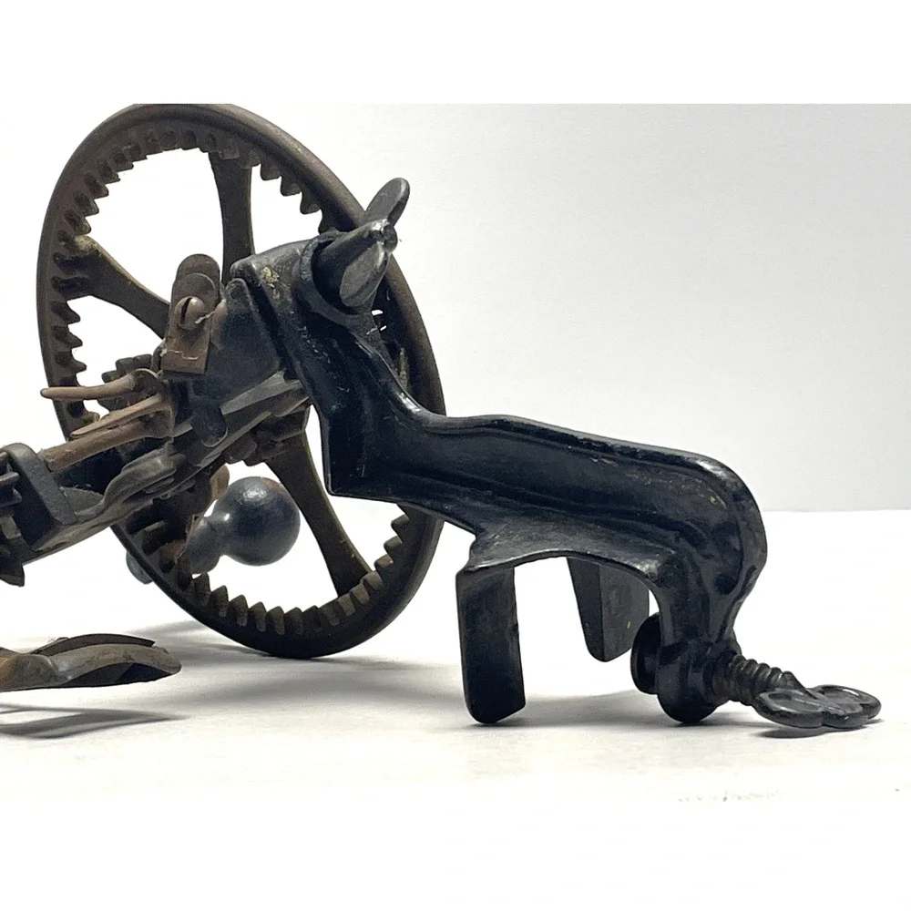 Antique Reading Hardware Co Cast Iron Apple Peeler Parer Pat. 1871 Primitive 12
